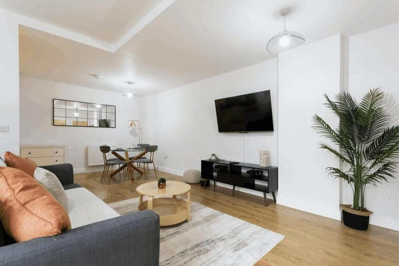 High Street, Redhill RH1 1 bed serviced apartment to rent - £3,345 pcm (£772 pw)