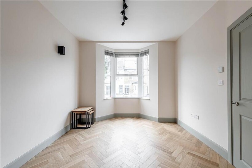 Bushberry Road, Homerton, E9 4 bed terraced house to rent - £5,200 pcm (£1,200 pw)