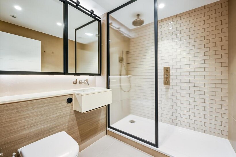 Radley House, Prince of Wales Drive... 2 bed apartment to rent - £3,792 pcm (£875 pw)