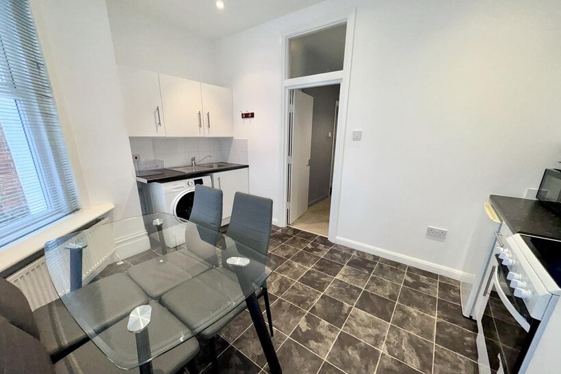 Parkwood Road, Bournemouth BH5 1 bed flat to rent - £875 pcm (£202 pw)