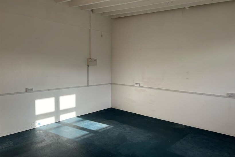 1b Darnley Rd  (0).jpeg