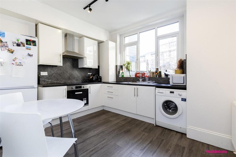 37 A Chalton Street -1.jpg