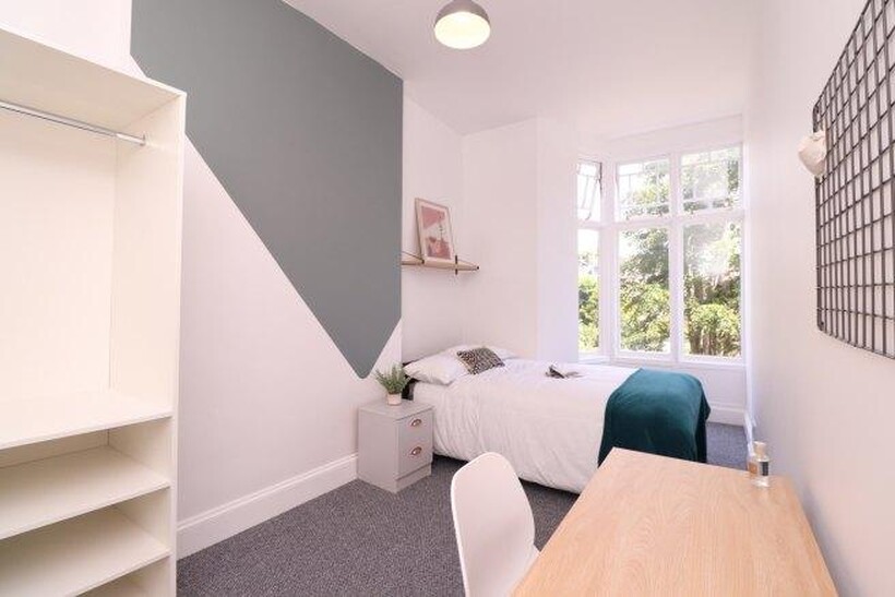 Regent-street-la1-1sq-964219