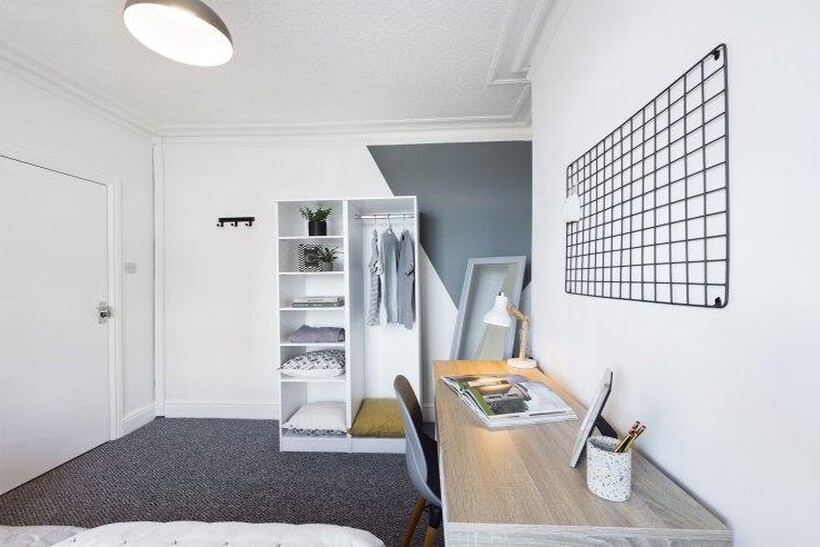 Crofton-street-m14-4dx-964337