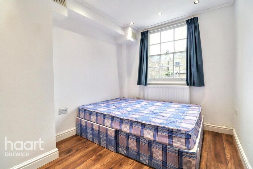 Liverpool Grove, London 4 bed terraced house to rent - £4,200 pcm (£969 pw)