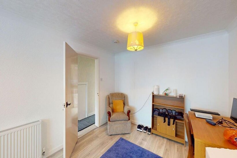 6 Goss Croft, B29 6NN 4 bed house to rent - £1,803 pcm (£416 pw)
