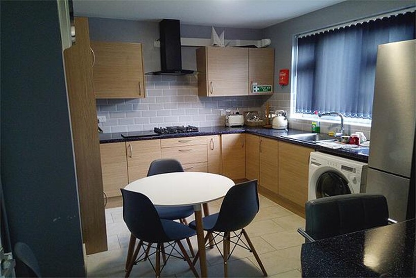 Mountjoy Close, London SE2 3 bed terraced house to rent - £3,200 pcm (£738 pw)