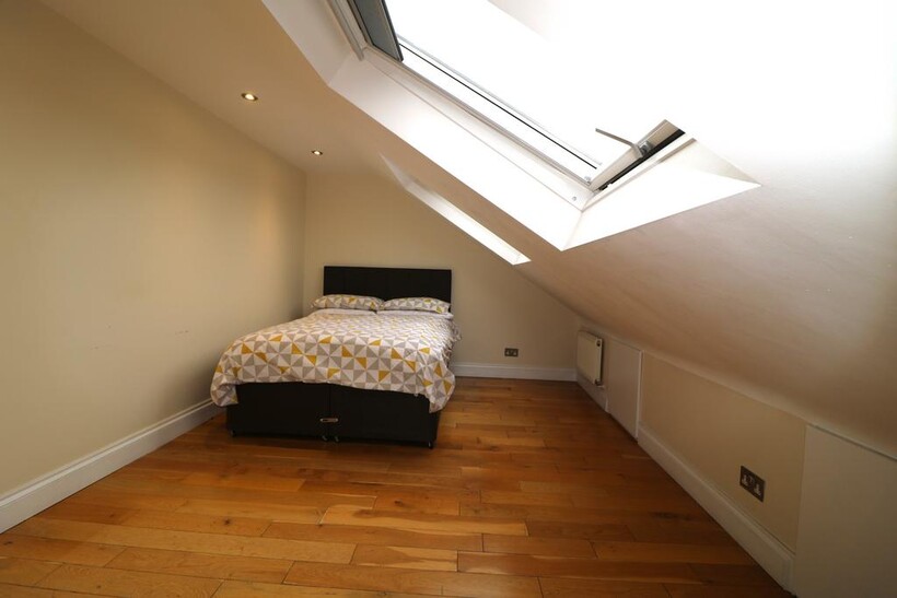 Arngask Road, London SE6 1 bed flat to rent - £1,400 pcm (£323 pw)