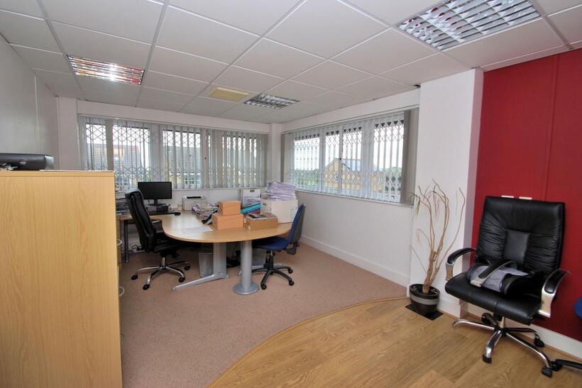 The Old Board Room, Mortimer Heights... Property to rent - £400 pcm (£92 pw)