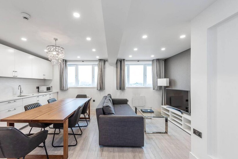Sloane Avenue, Chelsea, London, SW3 2 bed flat to rent - £11,267 pcm (£2,600 pw)