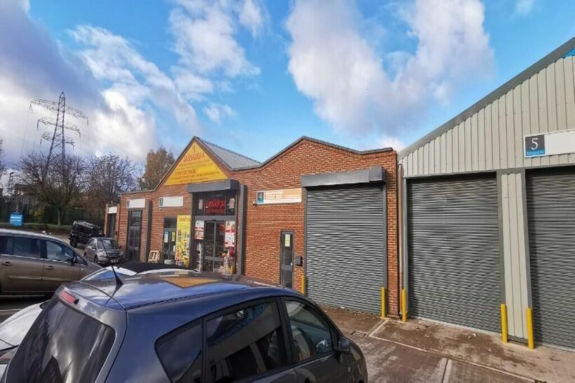 Church Lane, West Bromwich, West... Property to rent - £2,188 pcm (£505 pw)