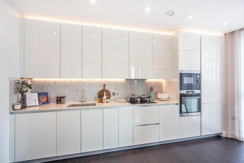 Thornes House, Nine Elms SW11 2 bed apartment to rent - £4,442 pcm (£1,025 pw)