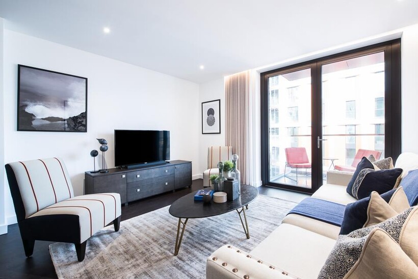 Thornes House, Nine Elms SW11 3 bed apartment to rent - £7,735 pcm (£1,785 pw)