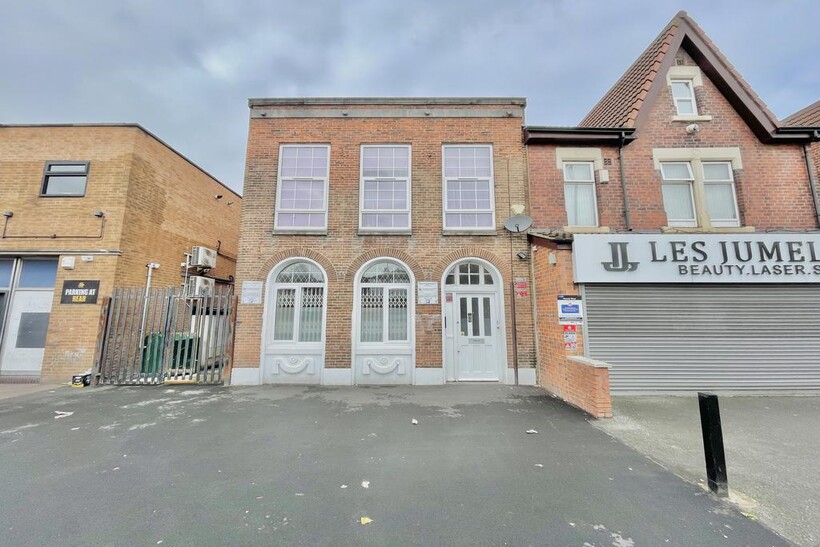  Roundhay Road, Leeds LS8 1 bed flat to rent - £675 pcm (£156 pw)