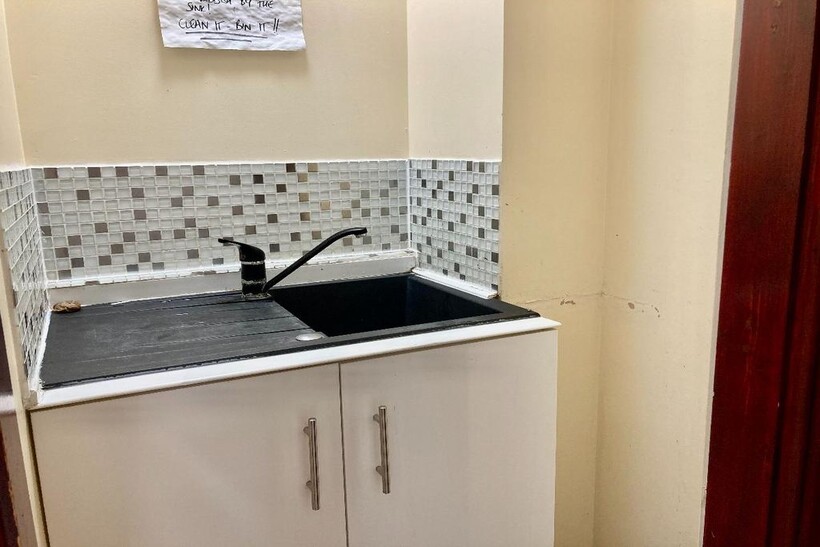 Elms House, Church Road Property to rent - £550 pcm (£127 pw)