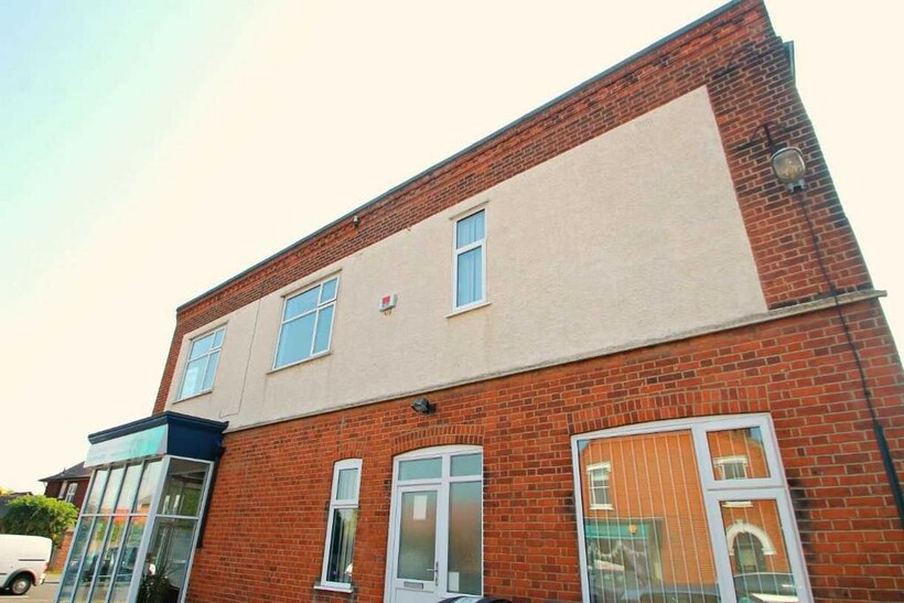 High Road West, Felixstowe IP11 Property to rent - £833 pcm (£192 pw)