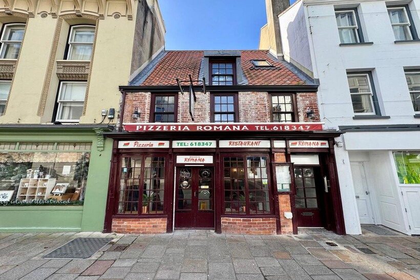 Pizzeria Romana, 17 Charing Cross, St... Property to rent - £4,117 pcm (£950 pw)