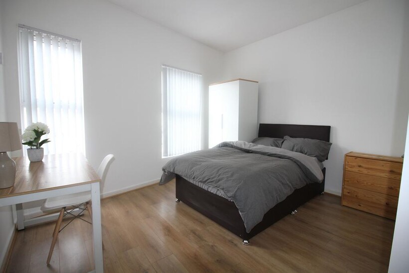 Coventry CV3 6 bed terraced house to rent - £525 pcm (£121 pw)