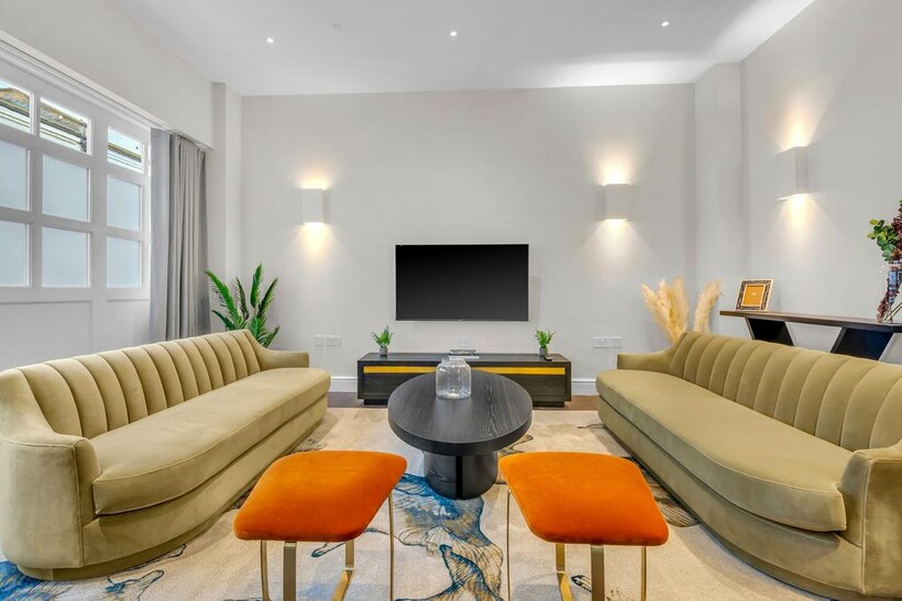 Tottenham Street, London W1T 3 bed serviced apartment to rent - £12,458 pcm (£2,875 pw)