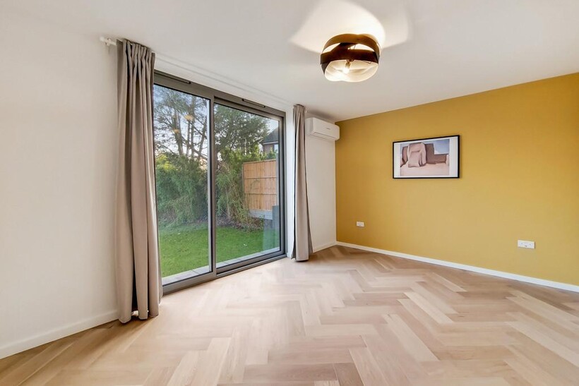 Acorn Close, Wembley 4 bed detached house to rent - £3,495 pcm (£807 pw)