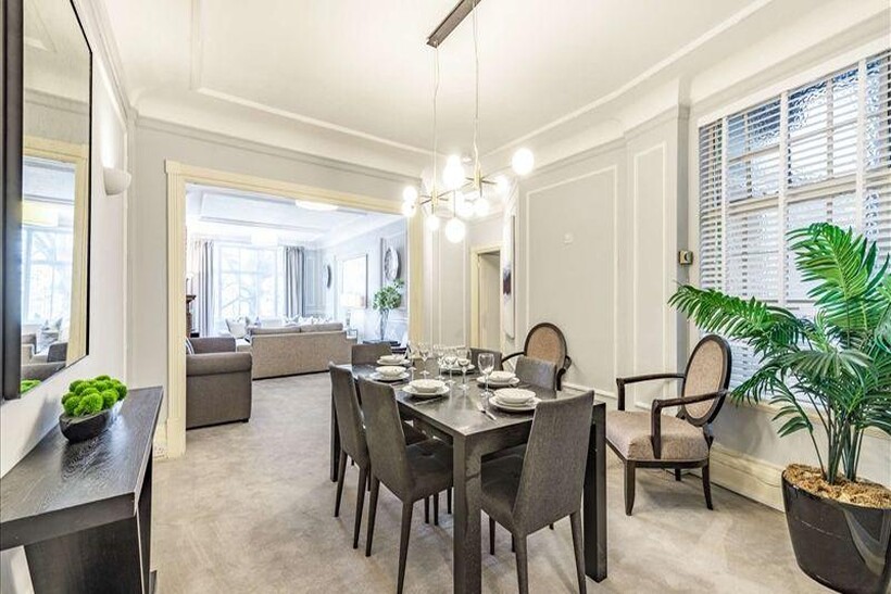 Strathmore Court, St John's Wood 6 bed apartment to rent - £8,797 pcm (£2,030 pw)
