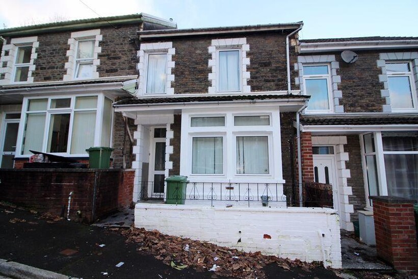 Room 2, 6 Hilda Street, Pontypridd 1 bed terraced house to rent - £425 pcm (£98 pw)