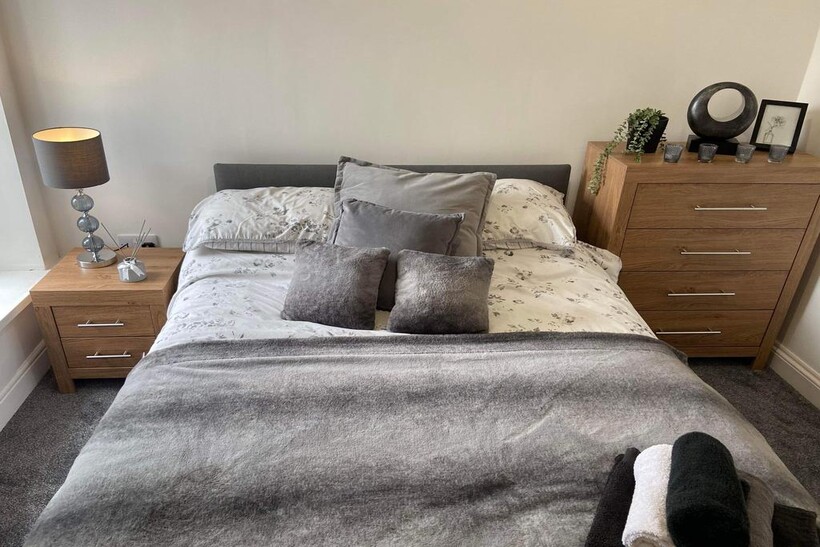 Room 2, 6 Hilda Street, Pontypridd 1 bed terraced house to rent - £425 pcm (£98 pw)