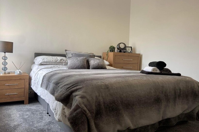 Room 2, 6 Hilda Street, Pontypridd 1 bed terraced house to rent - £425 pcm (£98 pw)