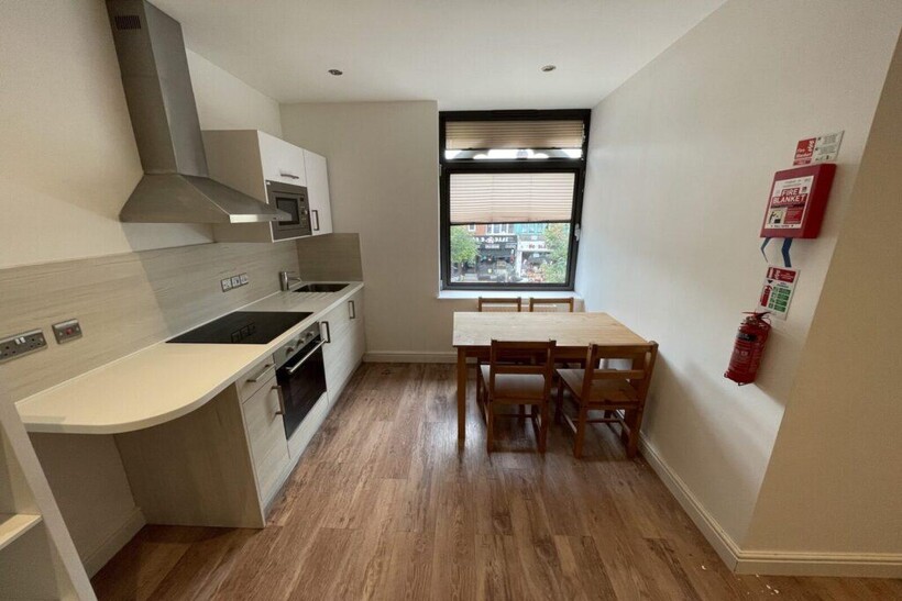 Westcotes Drive, Leicester LE3 2 bed apartment to rent - £1,560 pcm (£360 pw)