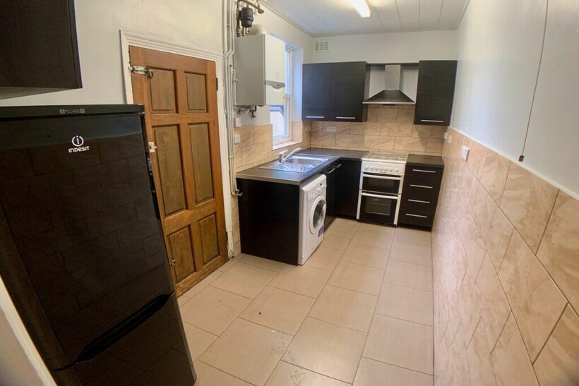 Western Road, Leicester LE3 2 bed terraced house to rent - £1,083 pcm (£250 pw)