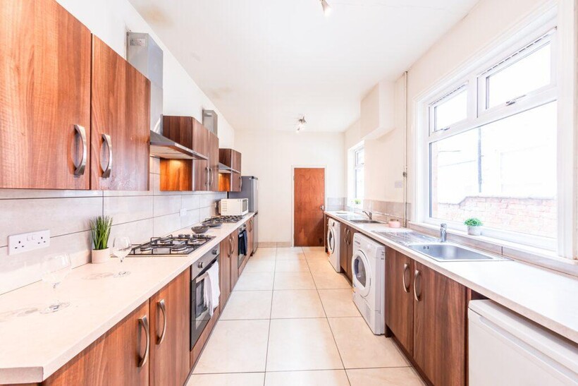 Kimberley Road, Leicester LE2 6 bed terraced house to rent - £2,470 pcm (£570 pw)