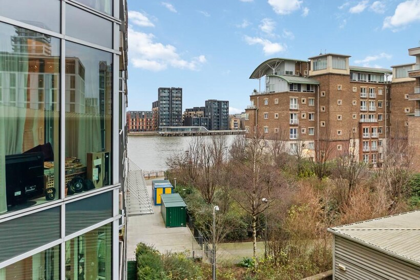 Ensign House 17 PH10