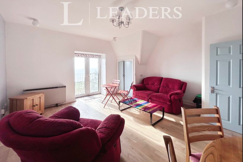 West Cliff Gardens, Bournemouth 1 bed apartment to rent - £1,395 pcm (£322 pw)
