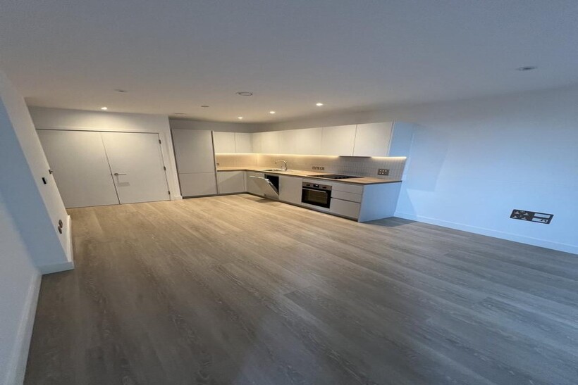 East Apartments, The Tottenham Hale... 2 bed terraced house to rent - £2,350 pcm (£542 pw)