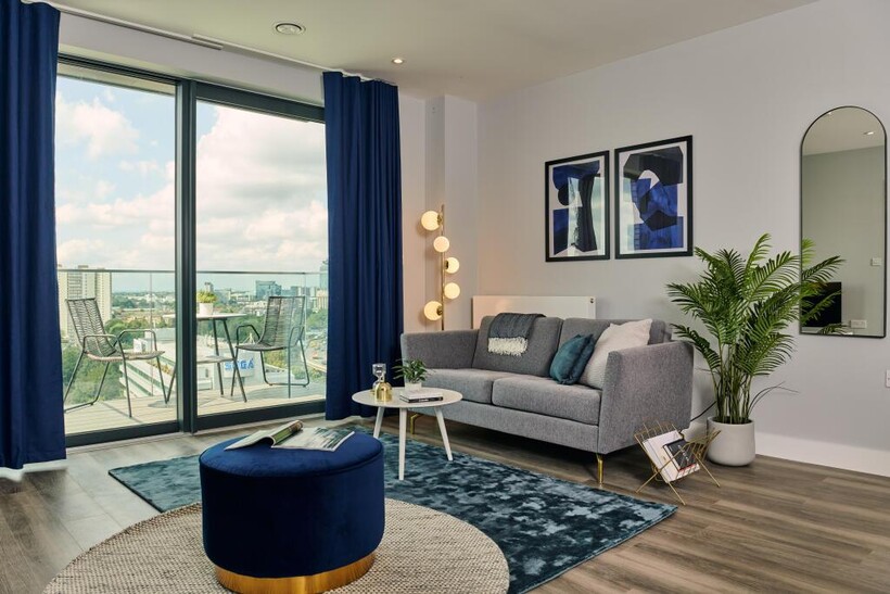 at Kew Bridge, Galleria House, Lionel... 1 bed apartment to rent - £1,825 pcm (£421 pw)