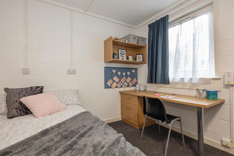 St Peter Street, Aberdeen, AB24 1 bed in a flat share to rent - £394 pcm (£91 pw)