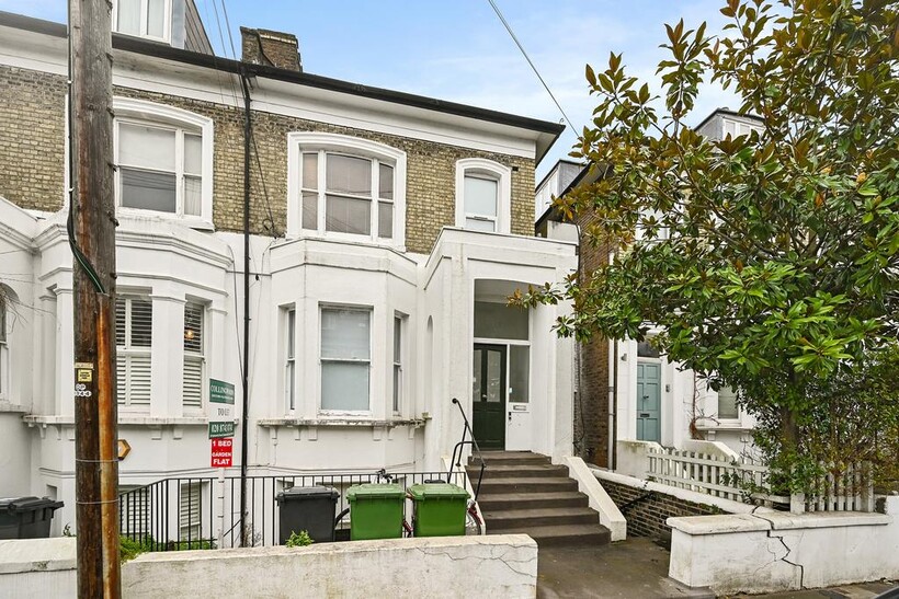 Percy Road, London W12 1 bed flat to rent - £1,900 pcm (£438 pw)
