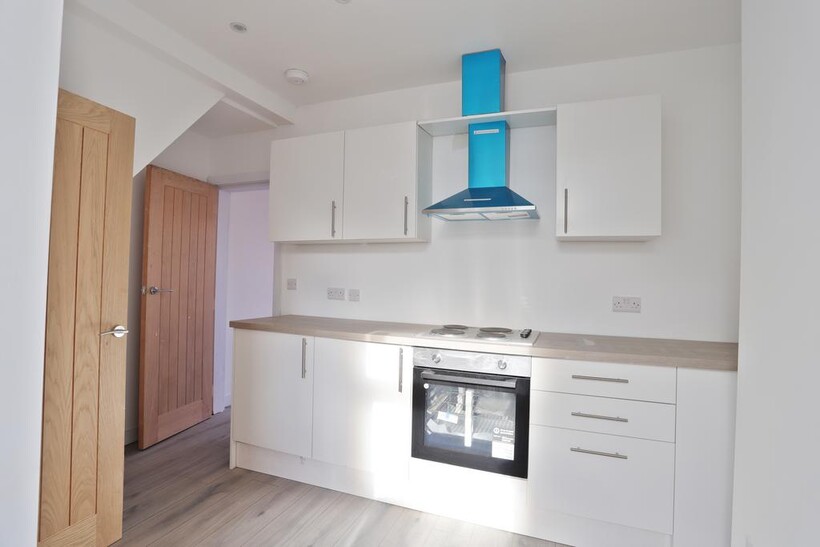 Ruth Square, Sheffield S10 3 bed terraced house to rent - £472 pcm (£109 pw)