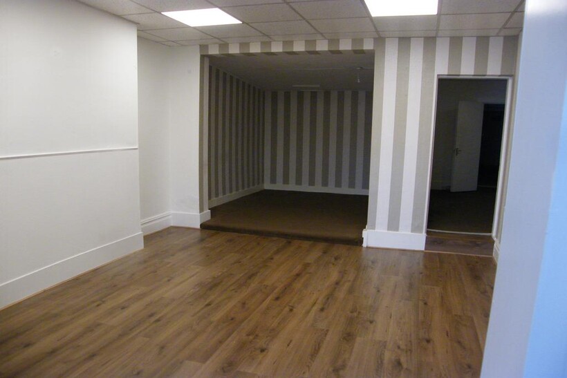 York Road, Hartlepool TS26 Retail property (high street) to rent - £823 pcm (£190 pw)