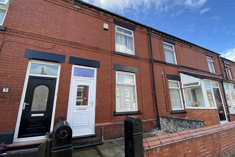 Warwick Street, St. Helens WA10 2 bed terraced house to rent - £750 pcm (£173 pw)