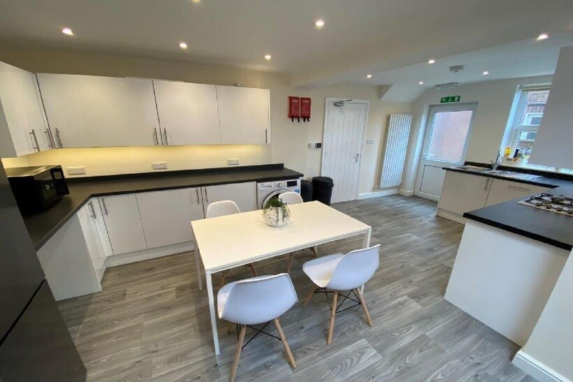 Nottingham NG9 6 bed house to rent - £435 pcm (£100 pw)