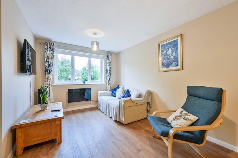 Armoury Road, Deptford, London, SE8 1 bed flat to rent - £2,275 pcm (£525 pw)