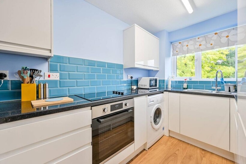 Armoury Road, Deptford, London, SE8 1 bed flat to rent - £2,275 pcm (£525 pw)