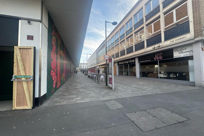 Crawley High Street, Crawley, West... Retail property (high street) to rent - £3,750 pcm (£865 pw)
