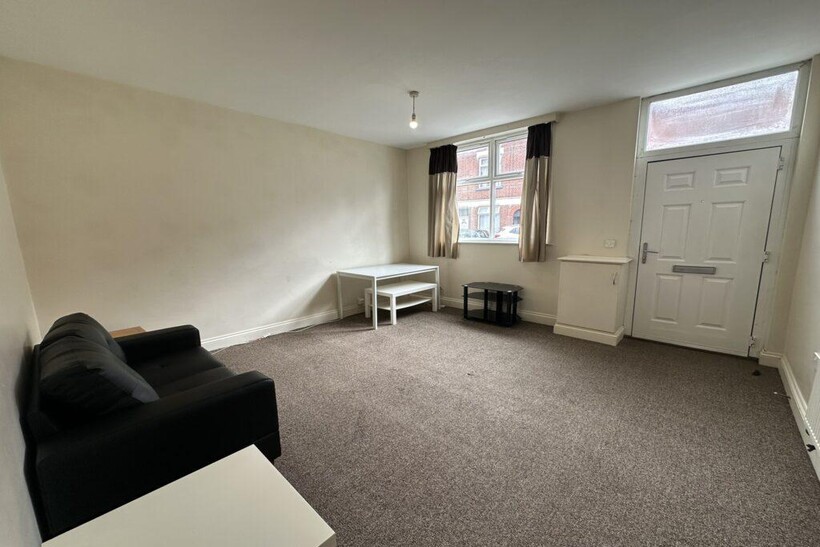 Tudor Road, Leicester LE3 1 bed ground floor flat to rent - £845 pcm (£195 pw)