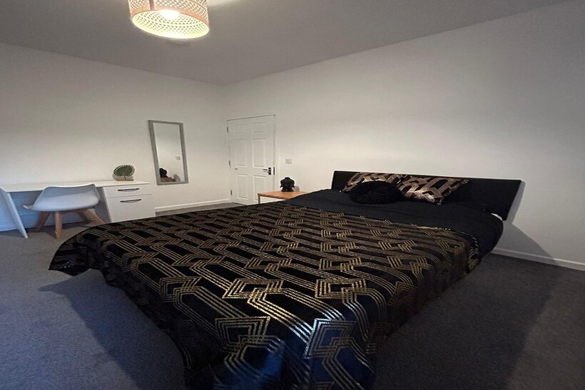 Alliance Avenue,  Hull, HU3 1 bed in a house share to rent - £545 pcm (£126 pw)