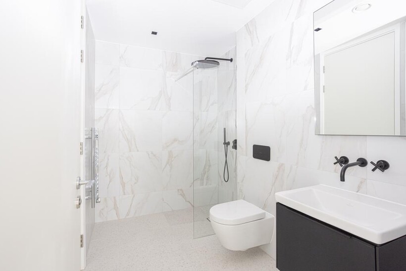 Cluny Mews, Kensington SW5 2 bed apartment to rent - £4,767 pcm (£1,100 pw)