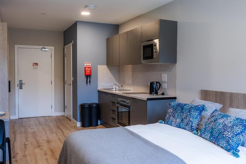 Boutique Student Living, 116-117 St... 1 bed flat to rent - £780 pcm (£180 pw)