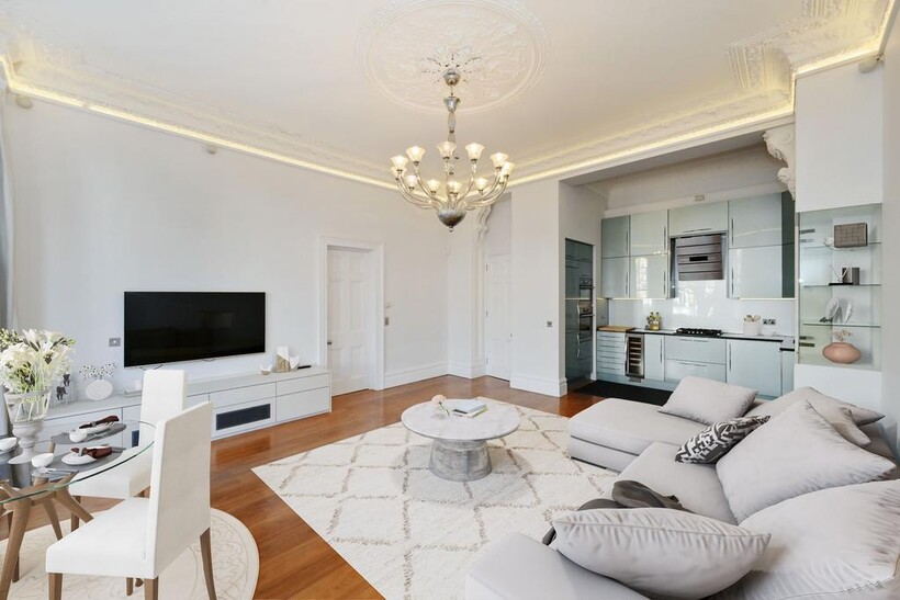 Lexham Gardens, W8 2 bed apartment to rent - £5,499 pcm (£1,269 pw)