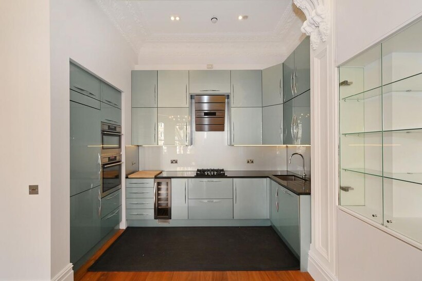 Lexham Gardens, W8 2 bed apartment to rent - £5,499 pcm (£1,269 pw)